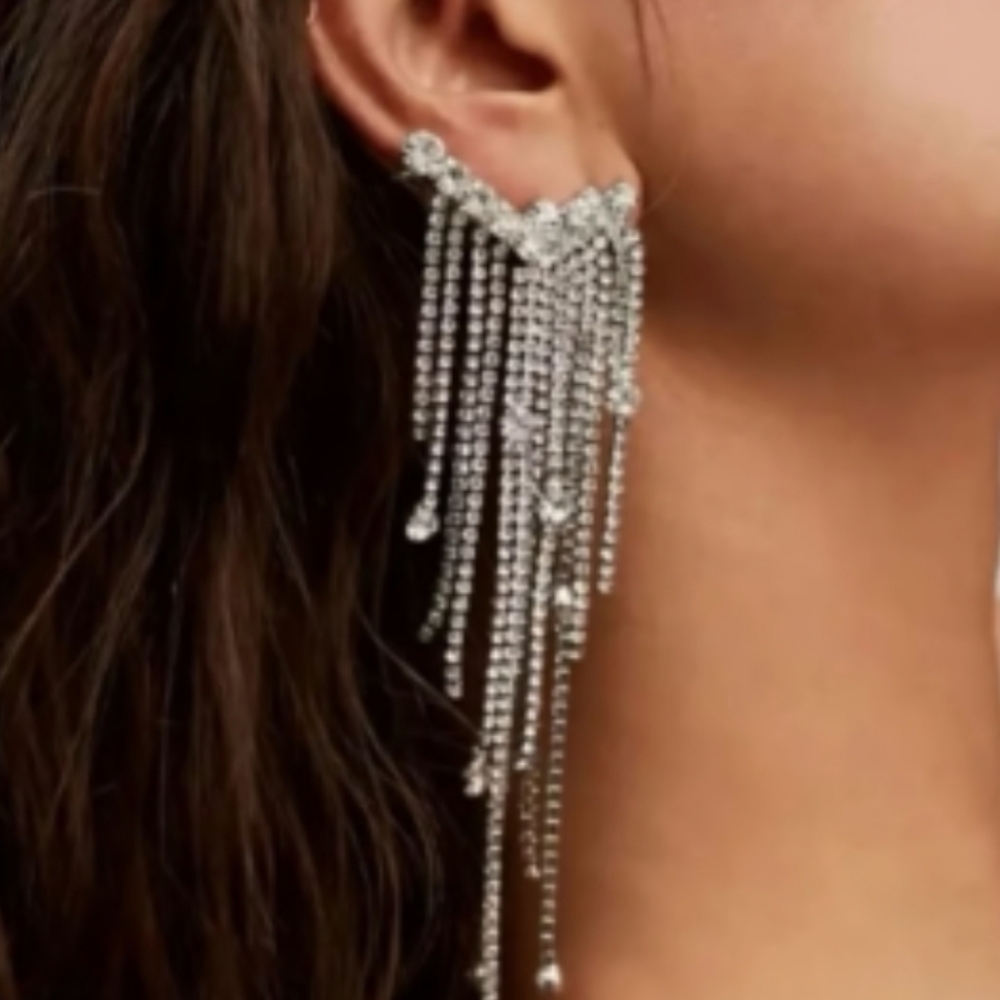 NWT Free People Black Ear Party Earrings - Picture 4 of 9
